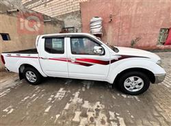 نيسان نافارا